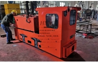 湘潭5噸礦用電機車用的什么牽引電機？